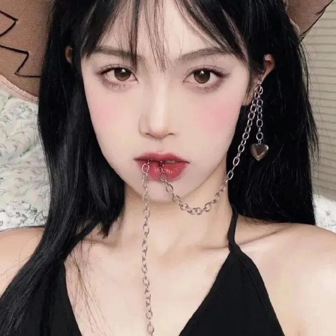 明天、我会成为谁的女友